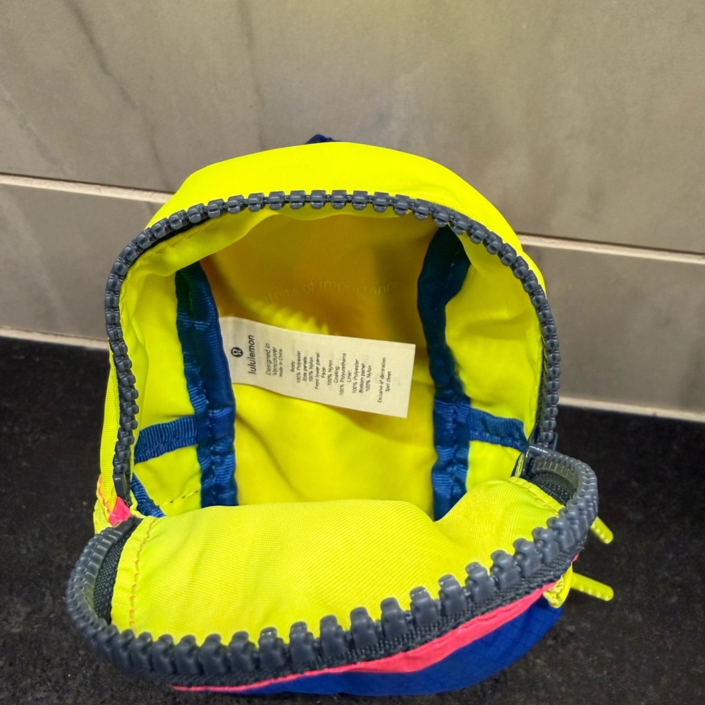 Lululemon Neon Nano backpack - Picture 6 of 7